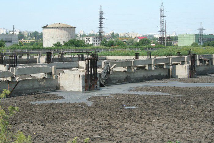 Chirtoacă dă asigurări că va fi publicată lista cu fabricile care ar fi sursa mirosului.