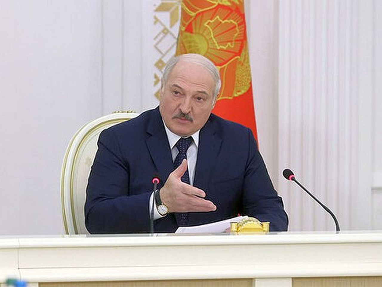 Лукашенко предрек Европе столкновение с вооруженными мигрантами.