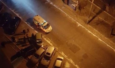 Accident bizar: Un șofer a tamponat câteva mașini parcate pe drum
