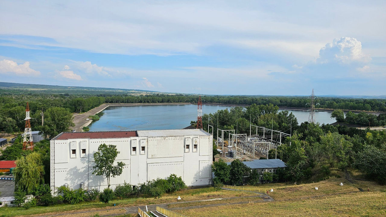 La hidrocentrala de la Costești se planifică construirea unui parc solar plutitor și a unui parc eolian.