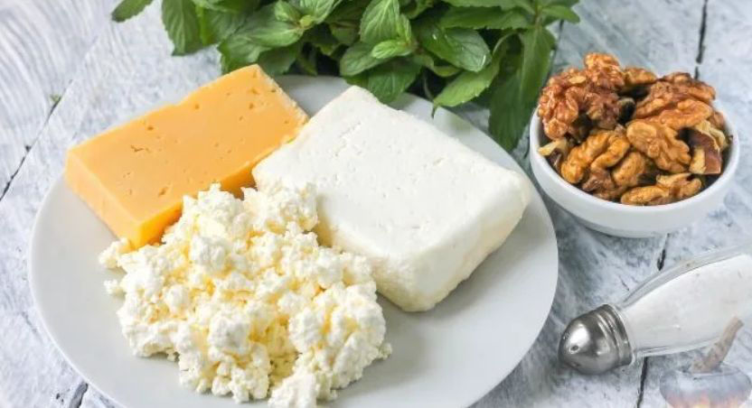 Врач перечислила полезные продукты для перекуса на работе.