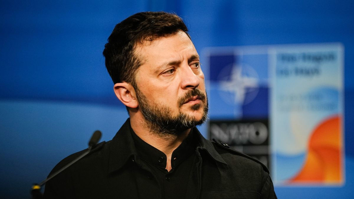 Зеленский: НАТО без США даже не защитит членов Альянса.