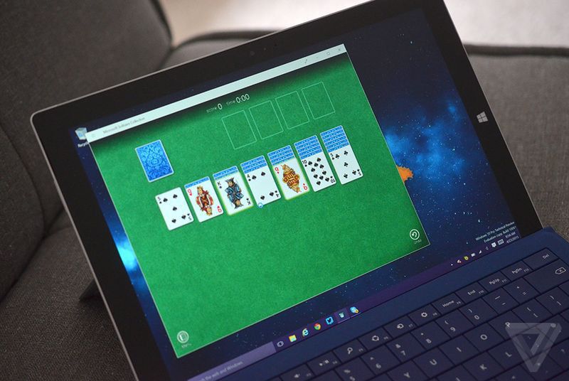 Ранее пасьянсы необходимо было загружать в магазине приложений Windows Marketplace.