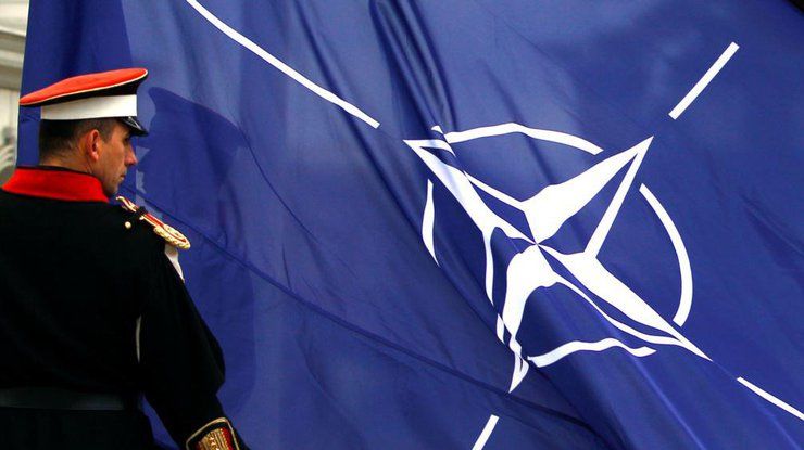 В НАТО заявили, что видят усиление позиций РФ после событий в Карабахе и Белоруссии.