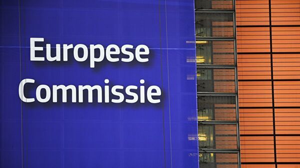 ЕС отверг обвинения Турции в несоблюдении соглашения по мигрантам.