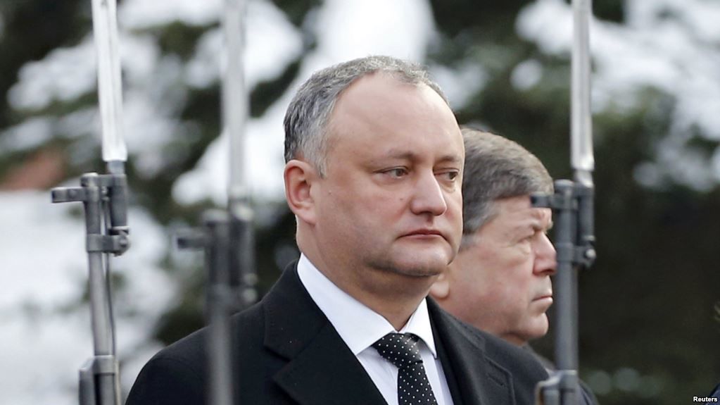 Reprezentanții Amnesty International Moldova au lansat o invitație Președintelui țării Igor Dodon. Foto: .europalibera.org