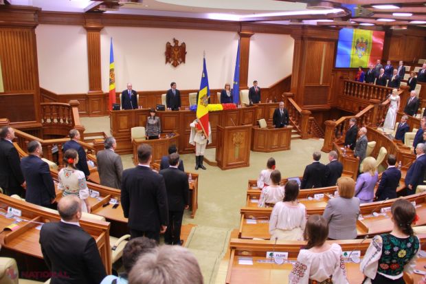 Astăzi, începând cu ora 19.00, în scuarul Parlamentului va avea loc un concert dedicat celor 25 de ani de la adoptarea tricolorului ca drapel de stat al R. Moldova.