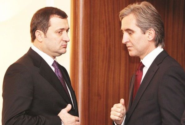 Филат уже представил свои предложения по премьерству Владимиру Воронину с тем, чтобы последний решил, кого из них одобрить.