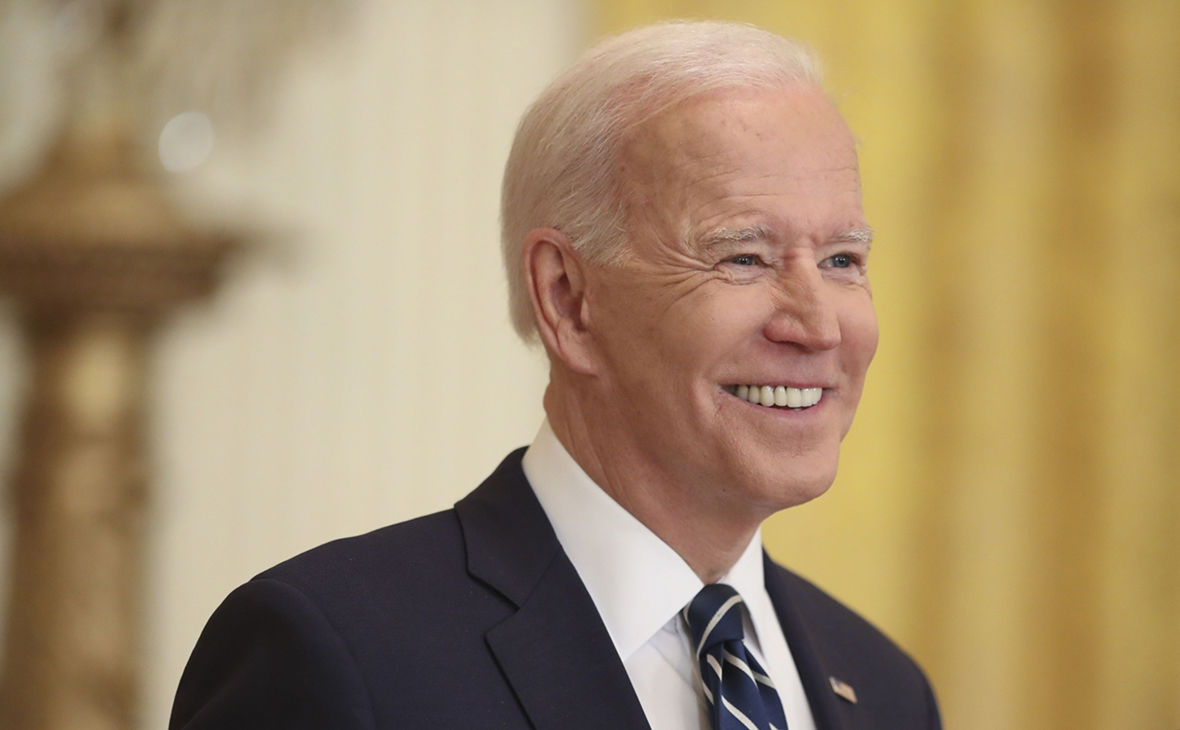 Президент США Джо Байден заявил, что "был сенатором 370 лет".