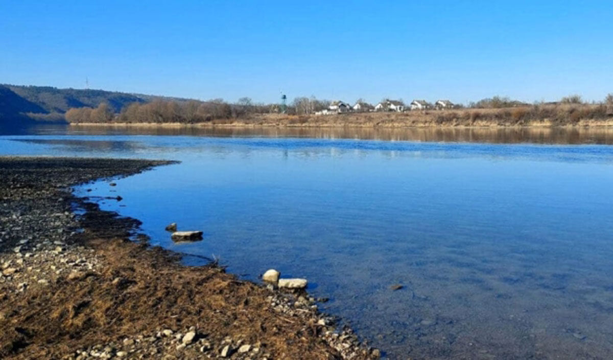Минэкологии Молдовы объявило инвентаризацию водных ресурсов после загрязнения Днестра.