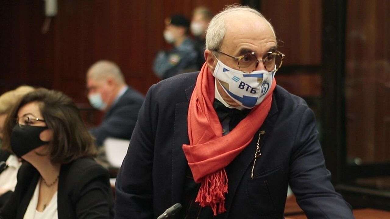 Потерпевшие по делу Ефремова назвали справедливым смягчение приговора.