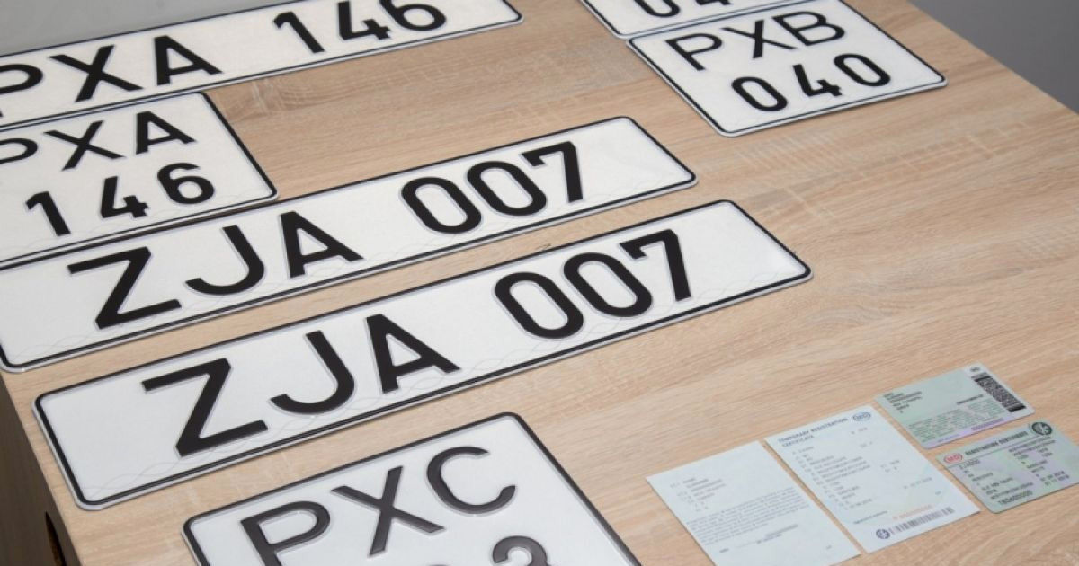 Выдачу нейтральных номеров продлили до 31 декабря 2026 года.