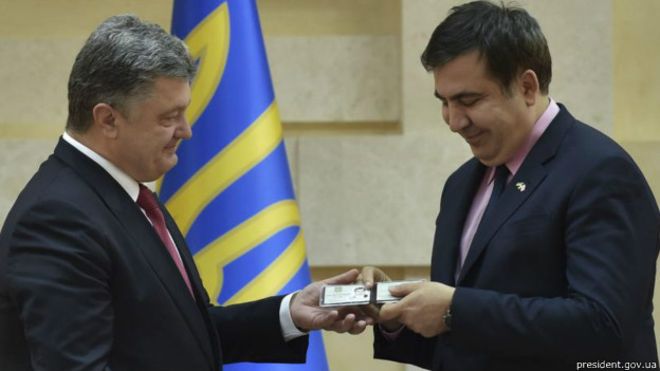 Пётр Порошенко и Михаил Саакашвили вместе учились в университете.