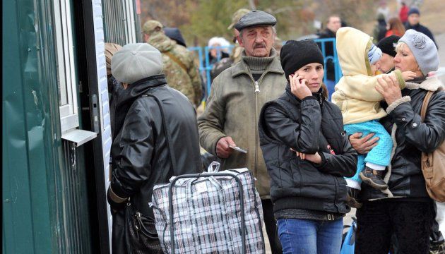 Примерно 300 тысяч украинцев нуждаются в срочной продовольственной помощи.