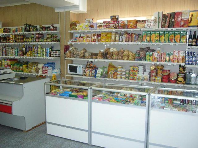 Экономический агент подала в суд на продавщицу за то, что она допустила недостачу на сумму в 19 тысяч леев.