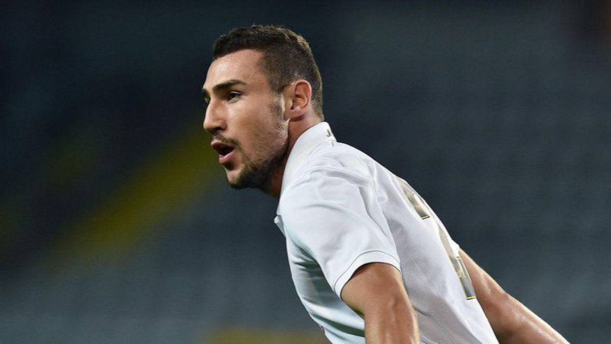Artur Ioniță s-a accidentat și a părăsit terenul în lacrimi. Foto: agora.md