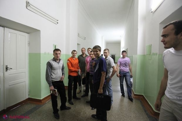 Câți tineri muncesc în R. Moldova și cum sunt remunerați. Foto: ziarulnational.md