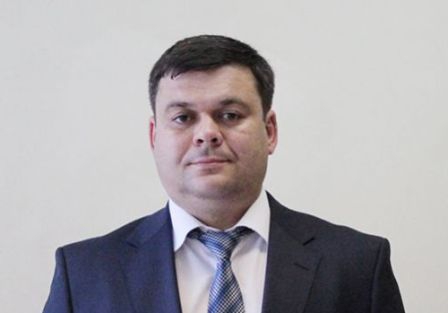 Думитру Годорожа стал депутатом летом этого года по дополнительному списку ДПМ после того, как бывший заместитель председателя парламента Андриан Канду был назначен министром экономики вместо Валериу Лазэра.