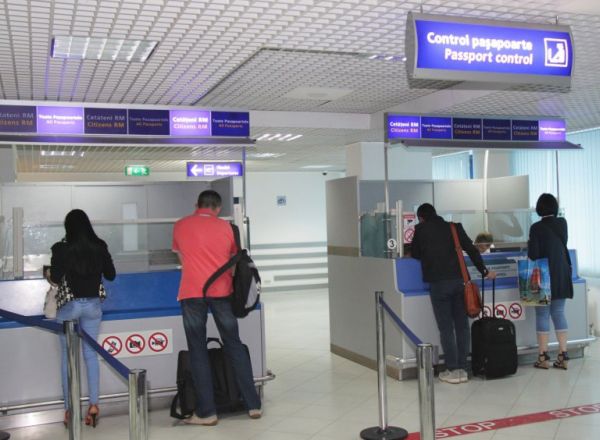 Mulți dintre moldoveni se visează de Revelion fie pe plajele însorite ale Dubaiului. Foto: protv.md
