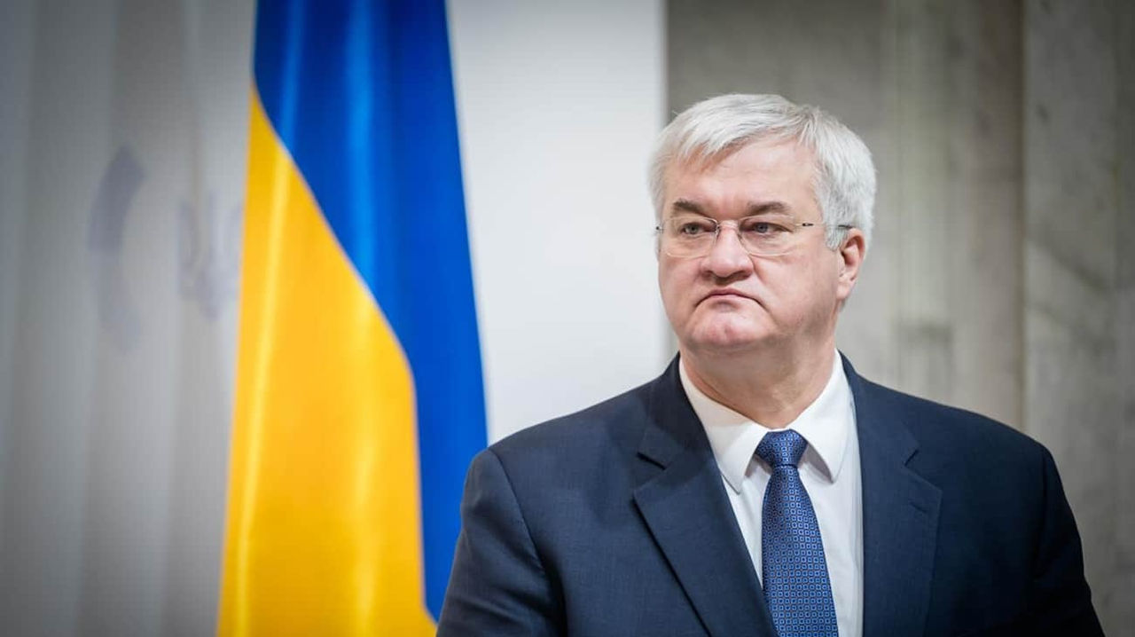Сибига — Сийярто: Не нужно указывать украинскому президенту, что ему делать.