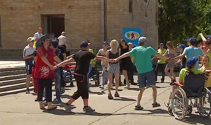 В Бендерах организовали фестиваль параспорта.
