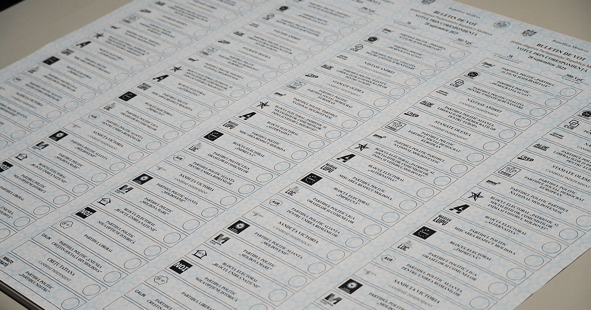 CEC prezintă buletinul de vot pentru alegerile parlamentare 2025.