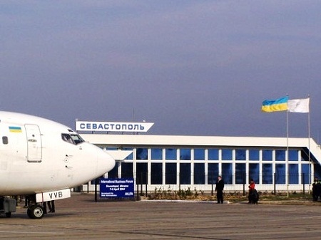 Бельбек находится под контролем вооруженных солдат, приехавших на объект на "УРАЛах".