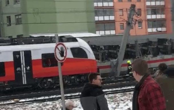 В Австрии столкнулись пассажирские поезда.