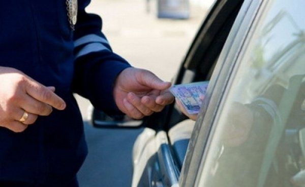 Подозреваемым грозят крупные штрафы или даже тюремное заключение.