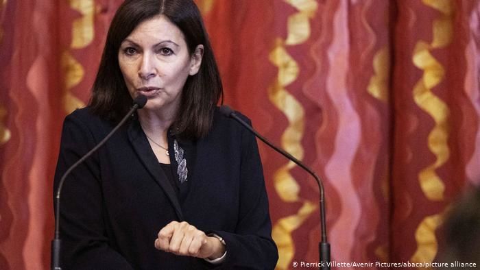 Мэр Парижа Анн Идальго намерена стать первой женщиной во главе Франции.