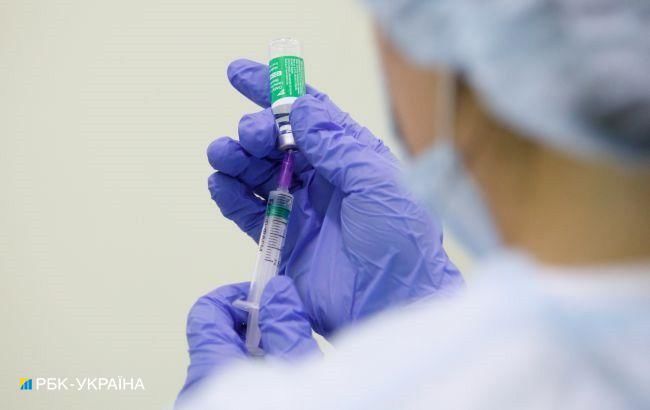 В мире разрабатывают более 100 вакцин от коронавируса.
