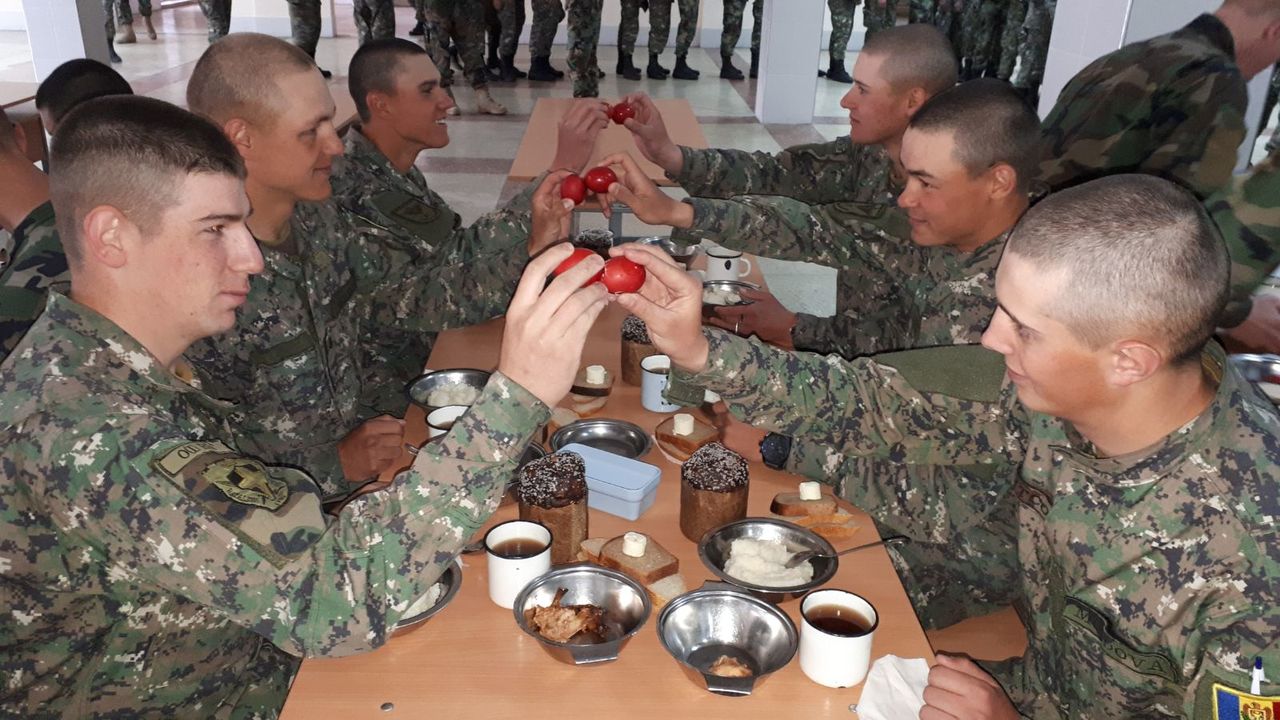Военнослужащие Нацармии отметили Пасху.