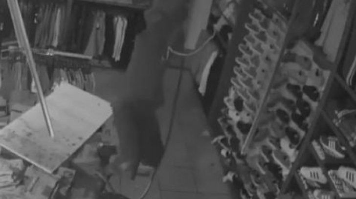 Un bărbat din Statele Unite ale Americii a stârnit hohote de râs în rândul internauţilor. 