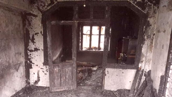  В Страшенском районе пожарные-волонтёры спасли 83-летнего мужчину.