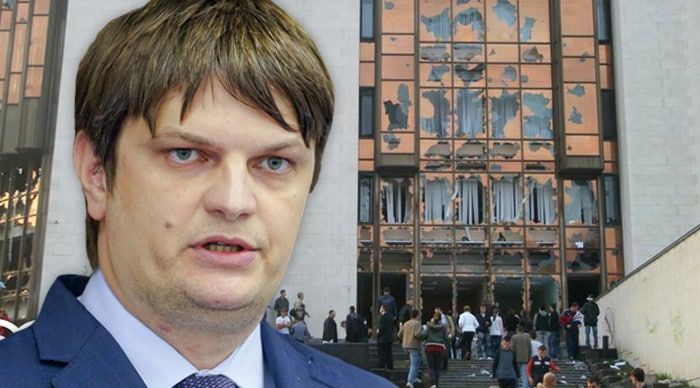 Спыну: 7 апреля 2009 я был на ПВНС, наше поколение много протестовало. Коллаж: Point.md