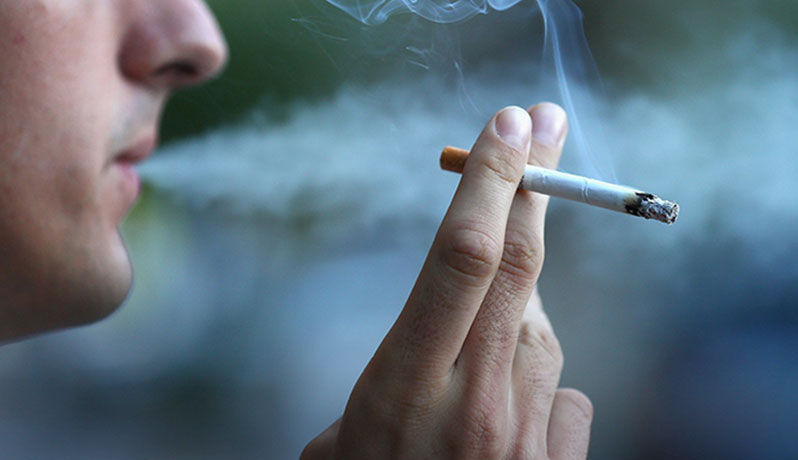 Studiu: Fumatul provoacă cel mai mare număr de cazuri de cancer.