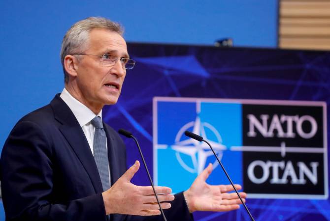 Столтенберг: Время для политического урегулирования на Украине есть.