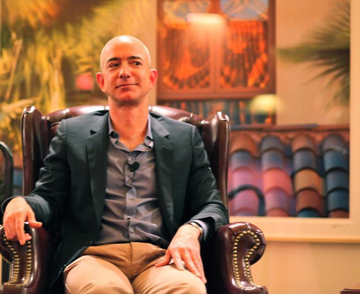 Averea fondatorului Amazon.com a crescut cu aproape 6,6 miliarde de dolari într-o singură zi.