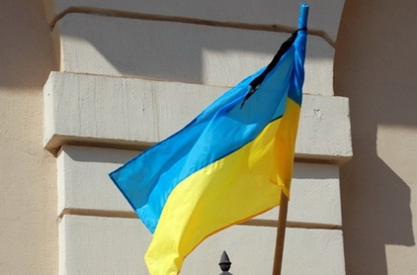 Ранее власти Тернополя объявили 23 января днем траура по погибшим активистам Евромайдана.    Фото: news.bigmir.net