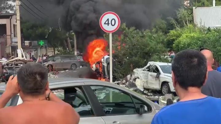 Число погибших в результате взрыва газа в гостинице в Геленджике увеличилось до двух.