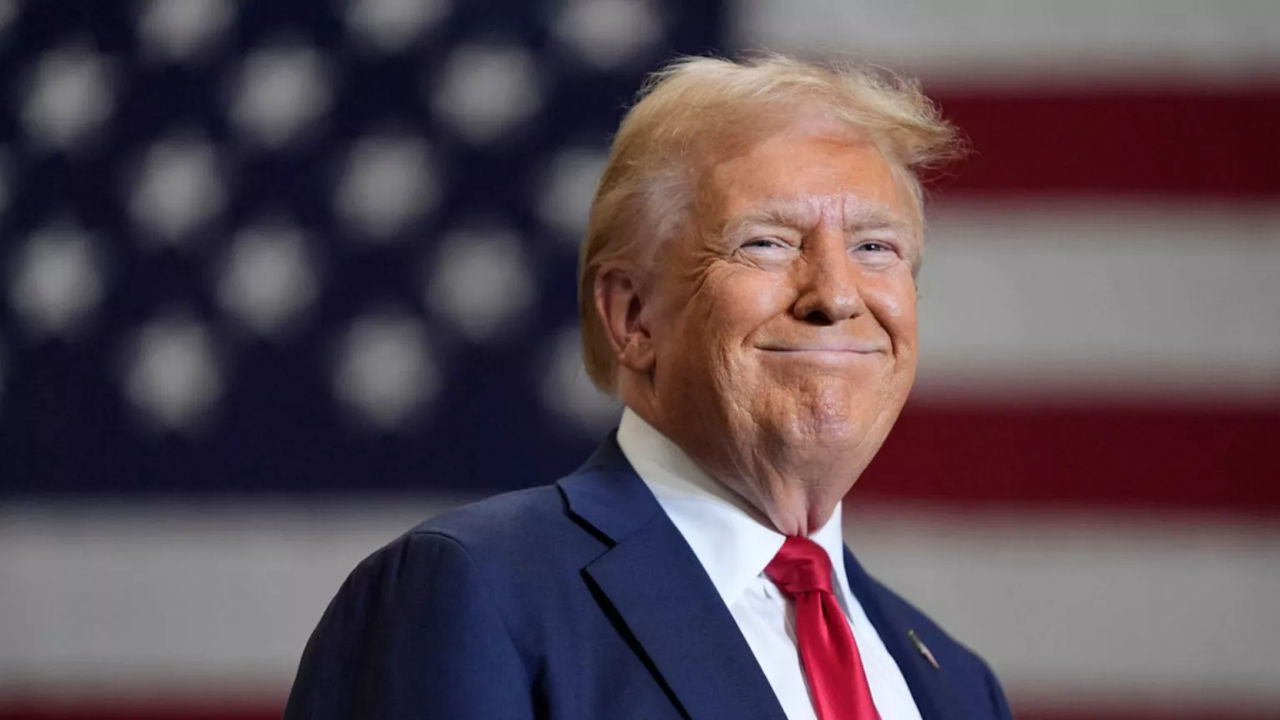 Трамп назвал атаку Ирана на базу США в Катаре "очень слабой".