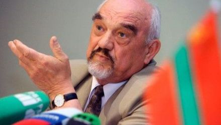 După investirea lui Putin în calitate de şef al statului şef de protocol a fost numitVladimir Ostrovenko.
