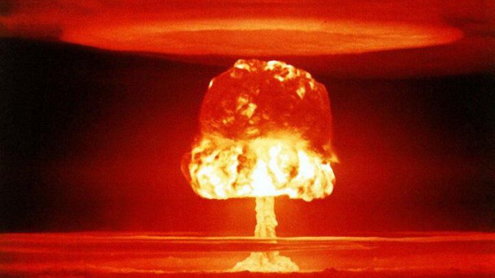 Un grup de ofițeri cer să îi fie tăiat lui Trump accesul la butonul nuclear