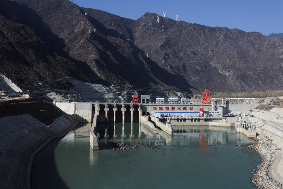 China începe construcția celei mai mari hidrocentrale din lume.