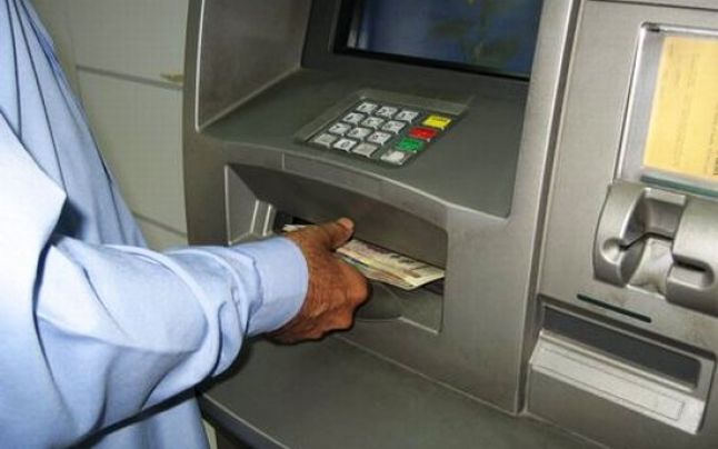  A găsit un teanc de bancnote. Foto simbol: newsallert.ro