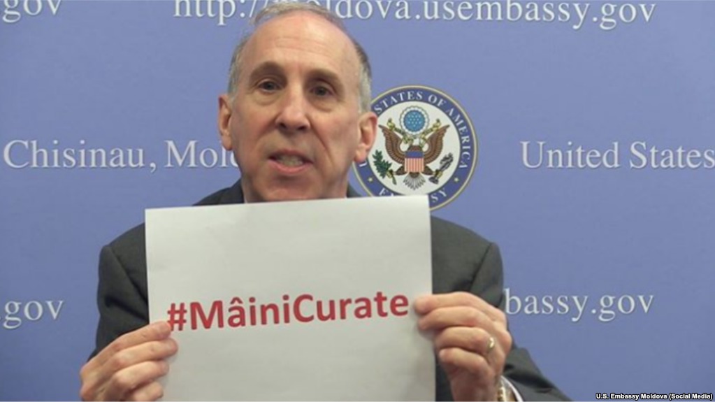 James Pettit: Corupția este problema numărul 1 în Moldova