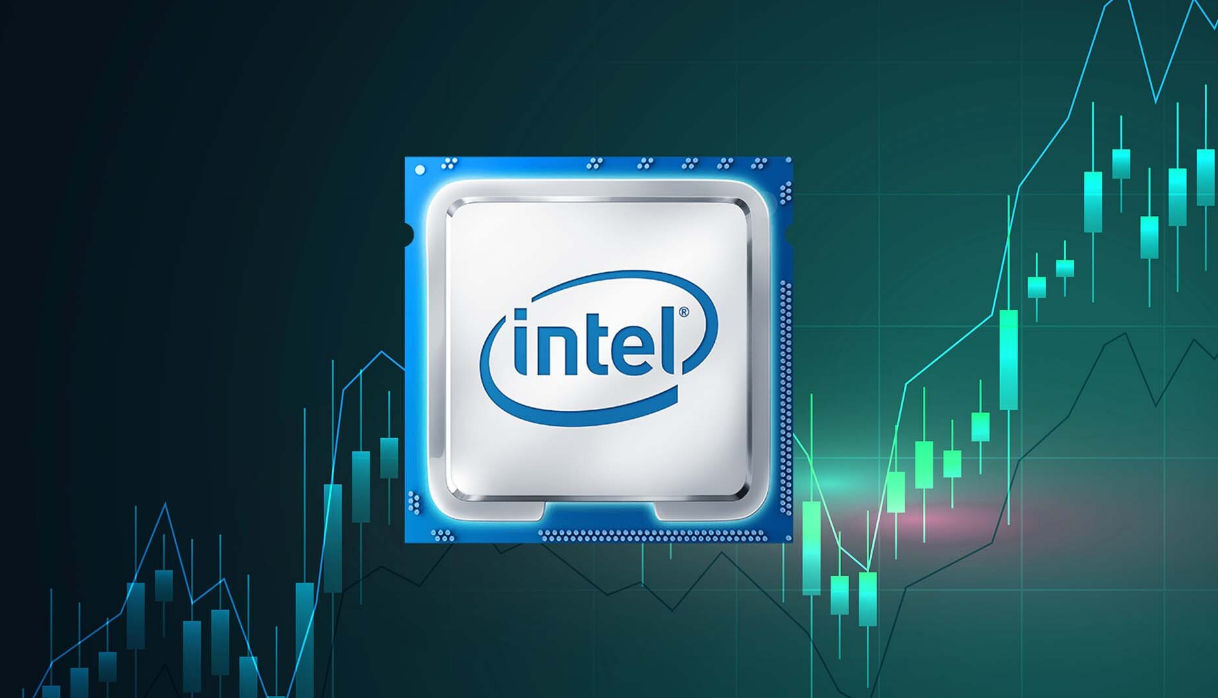 Акции Intel растут, поскольку рынок персональных компьютеров начинает восстанавливаться.
