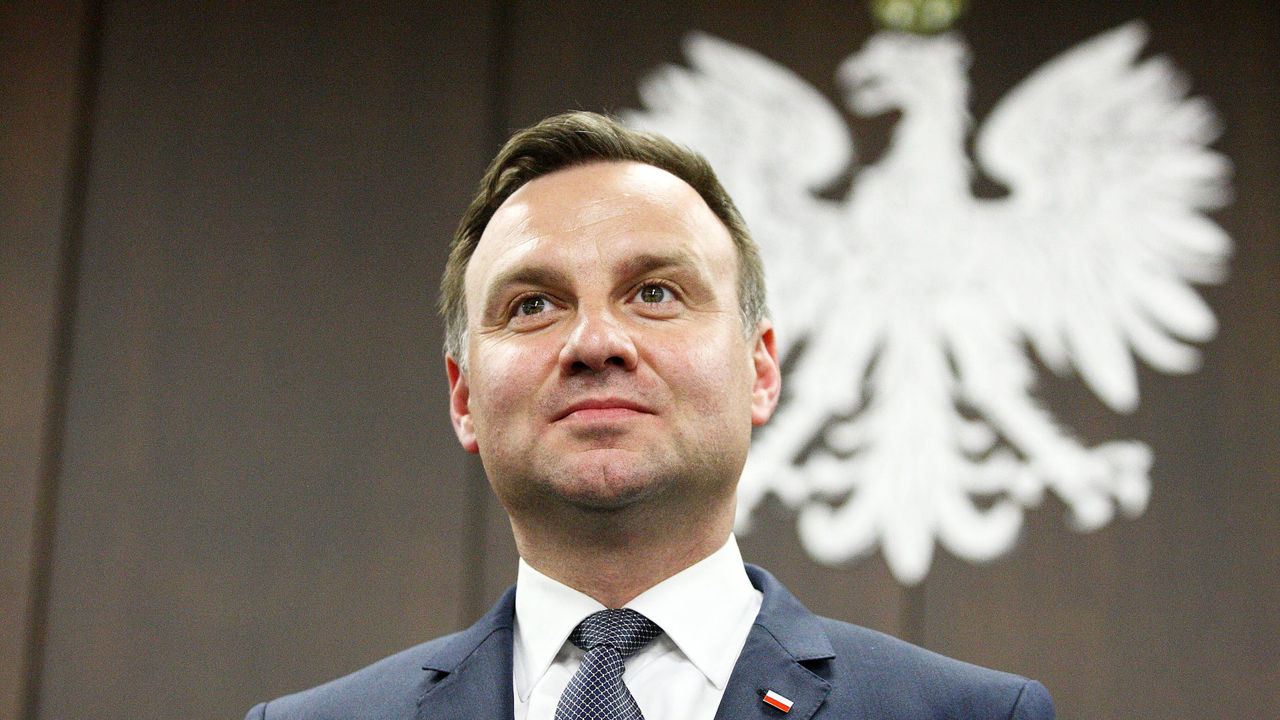 Президент Польши запросил помощь ЕС в связи с ростом числа беженцев с Украины.