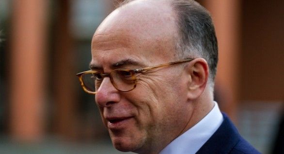 Manuel Valls a anunţat că va candida pentru a obţine nominalizarea socialiştilor francezi la alegerile prezidenţiale, programate să aibă loc în aprilie-mai 2017.