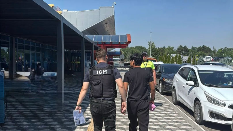 Гражданина Индии выдворили из Молдовы после незаконного пересечения границы.